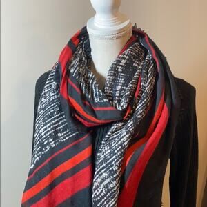 Stunning scarf